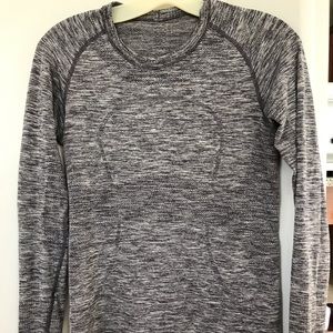 Lululemon Swiftly Tech Long Sleeve top